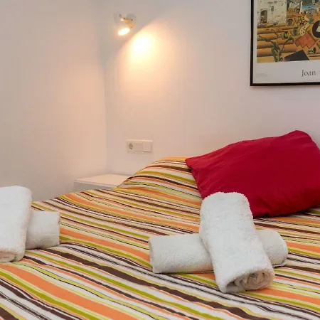 Primer De Maig By Interhome Apartament